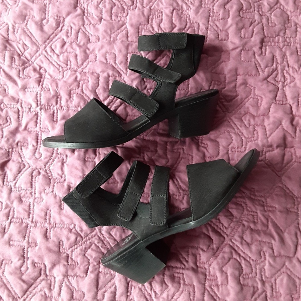 EILEEN FISHER